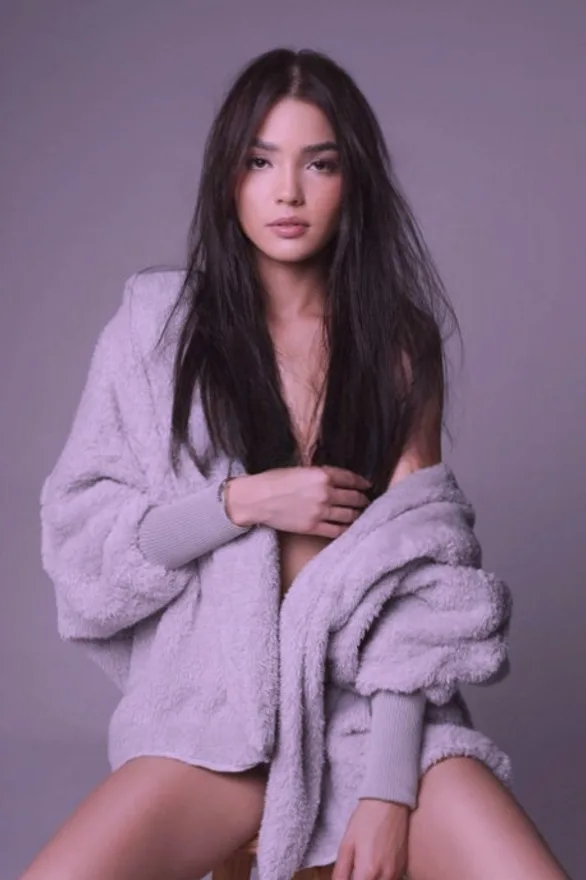 Bella