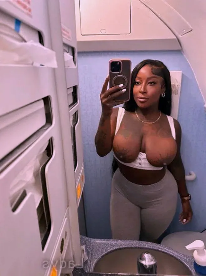 I’m available for both incall and outcal