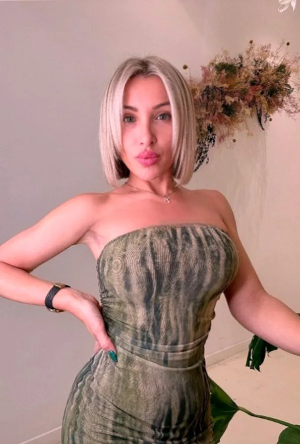 Claudia Ax