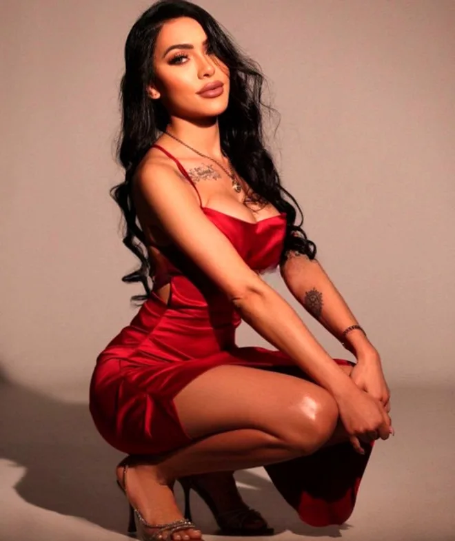 Nomira