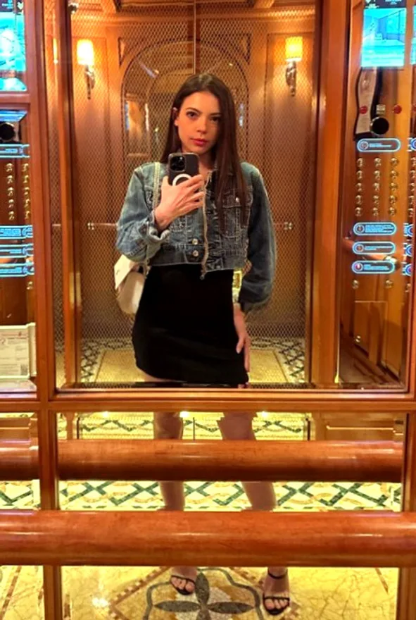 Petit Jolie