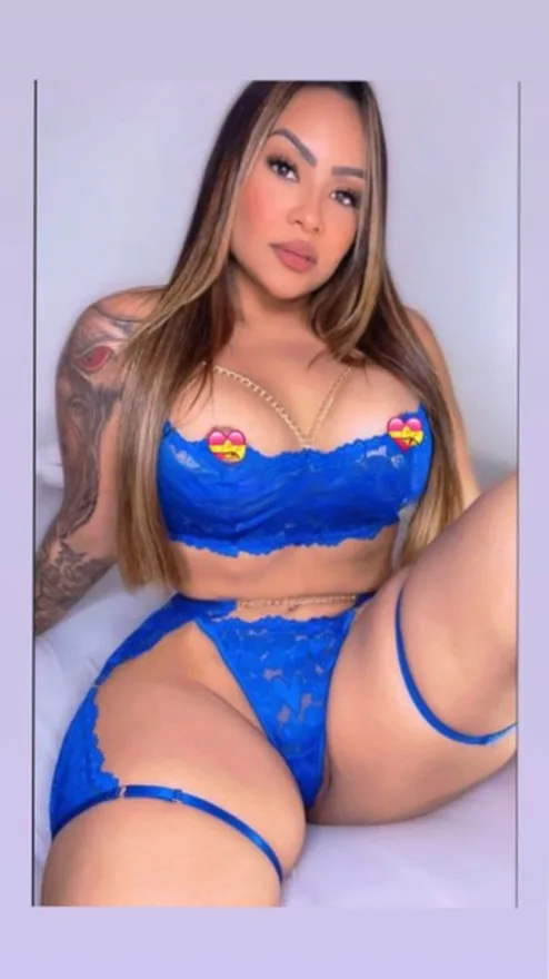 Nina Dellix