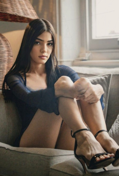 Bella